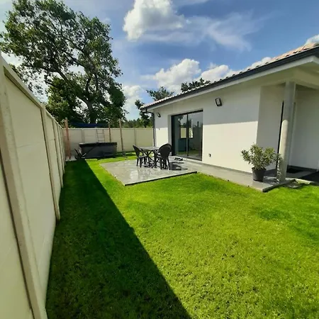 Maison Neuve De 40m2avec Jardin Clos Et Terrasse Ensoleillee Entre Ocean, Lac Et Foret De Pins *