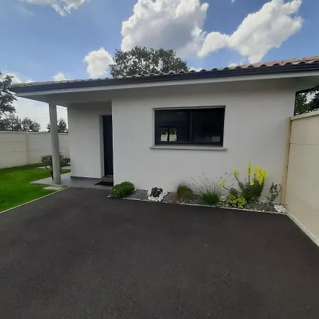 Maison Neuve De 40m2avec Jardin Clos Et Terrasse Ensoleillee Entre Ocean, Lac Et Foret De Pins Tatil Evi
